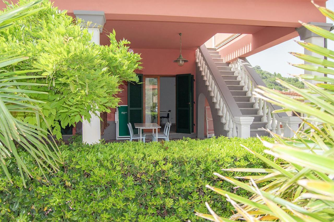 Pozzo Al Moro Village Marina di Campo Exterior foto